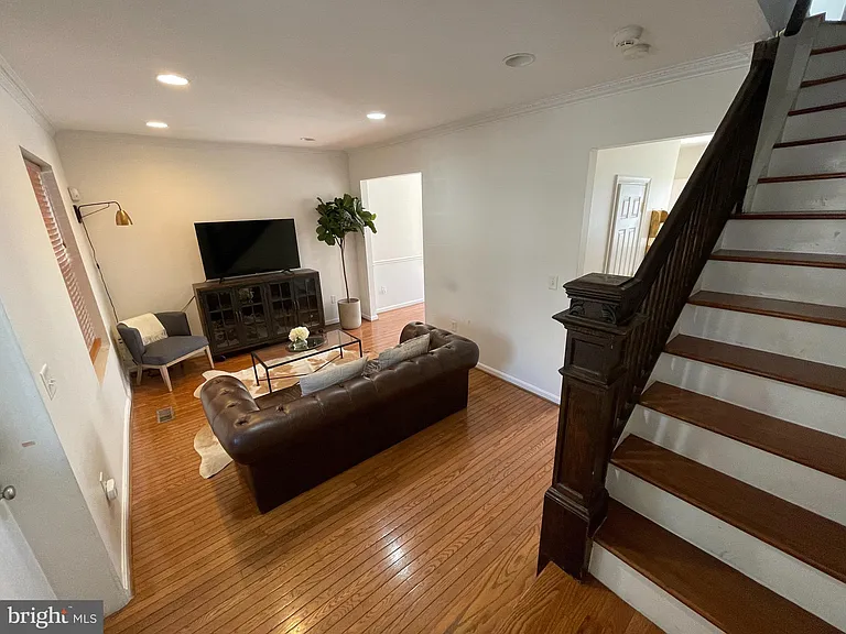 514 Columbia Rd NW — Photo 14
