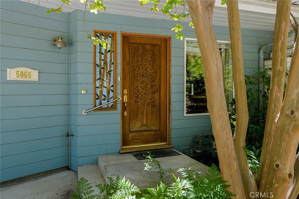 4 bed, 3.5 bath, 3070 sqft, $7,700 — Photo 4