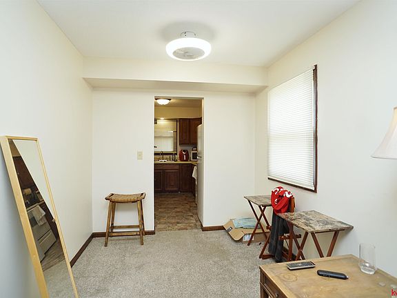 3rd image of 1220 S 32nd St