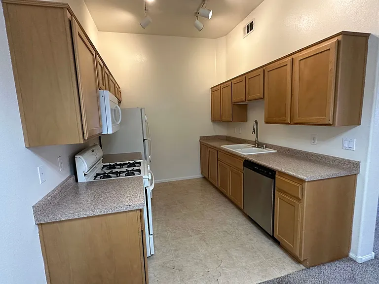 8805 Jeffreys St #2006 — Photo 12