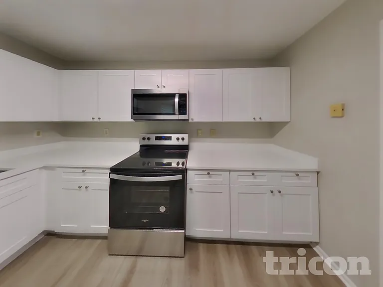 2407 Windridge Dr NE — Photo 6