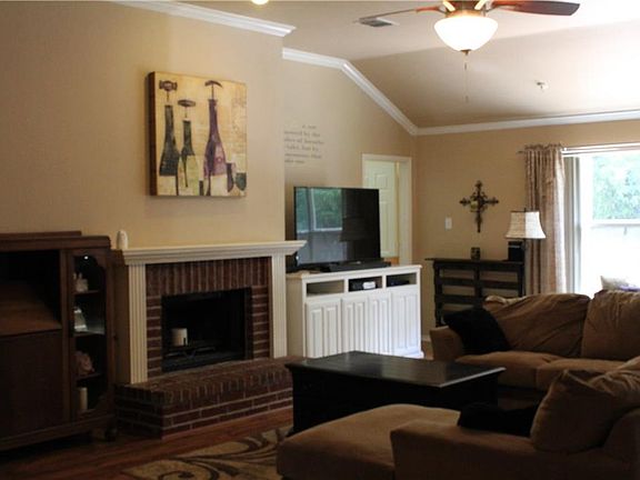 4th image of 3408 Heathcliff Dr