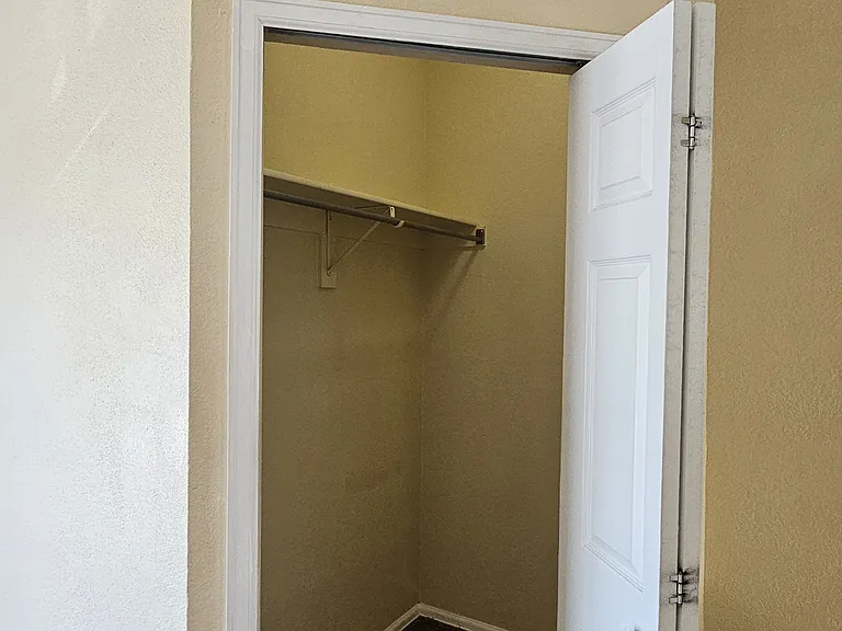 17111 E Ford Dr — Photo 19