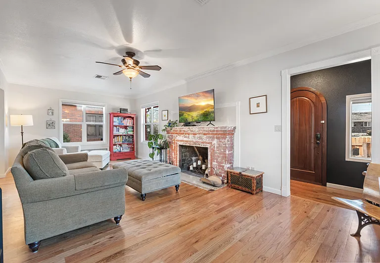 1122 S Arlington Ave — Photo 3