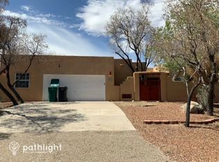 805 Acapulco Rd NE, Rio Rancho, NM 87144