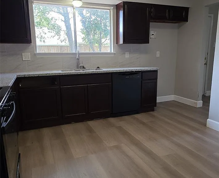 11115 Nepau Dr — Photo 9