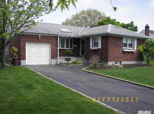 3875 Lawrence Rd, Seaford, NY 11783