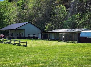 627 Hunt Drive, Borden, IN 47106