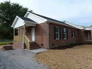 3rd image of 334-336 Caroline Dr