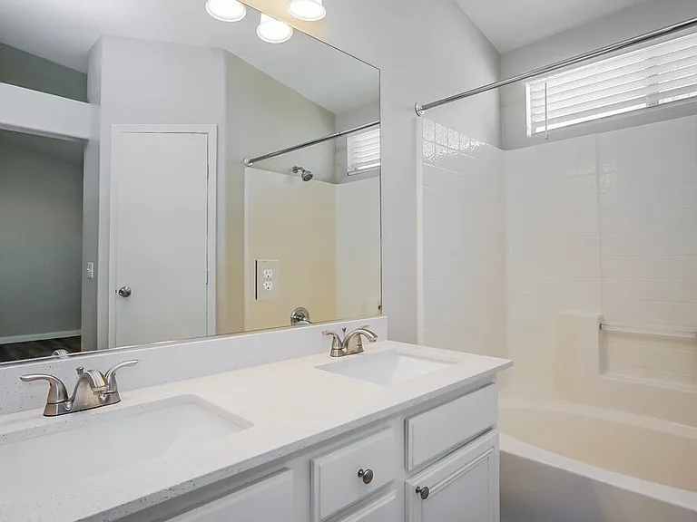 9633 Crystal Ridge Rd — Photo 12