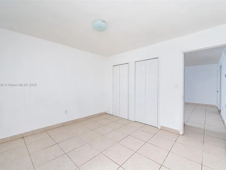 520 SW Krome Ter #1 — Photo 19