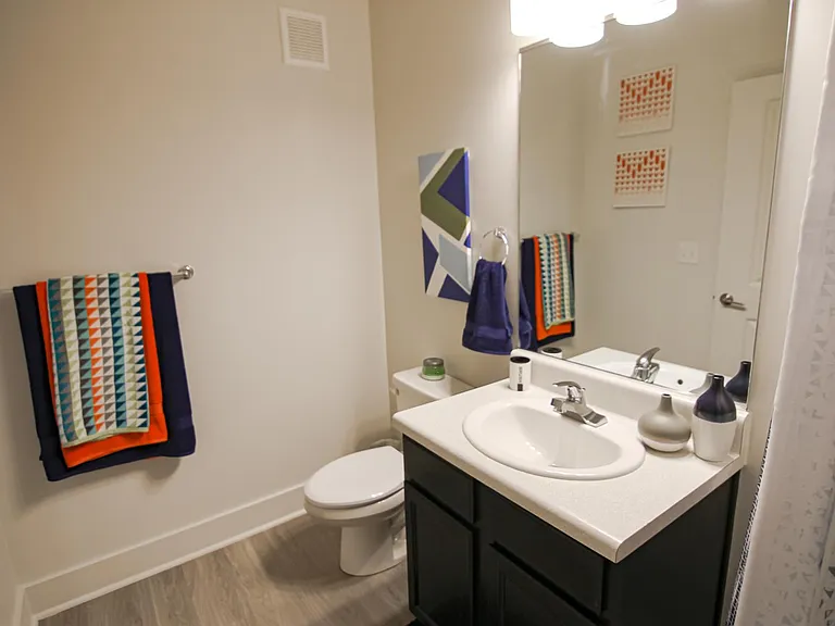 South Junction Apartments — Photo 77