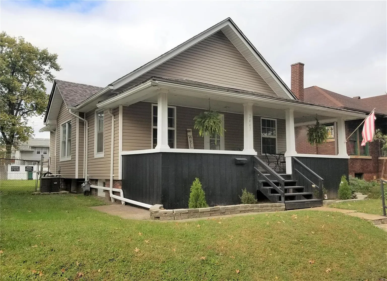 2447 Delmar Ave photo 1