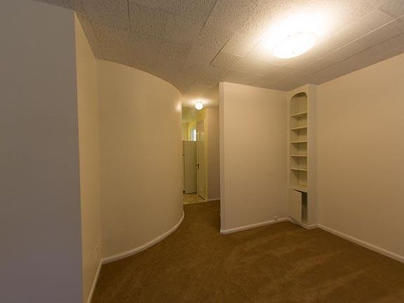 4th image of 127 E Lincoln St APT 2