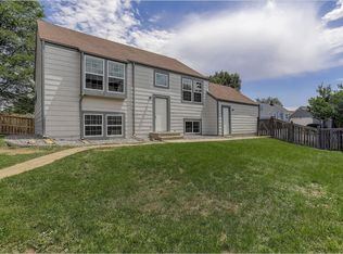 9833 W Elmhurst Pl, Littleton, CO 80128
