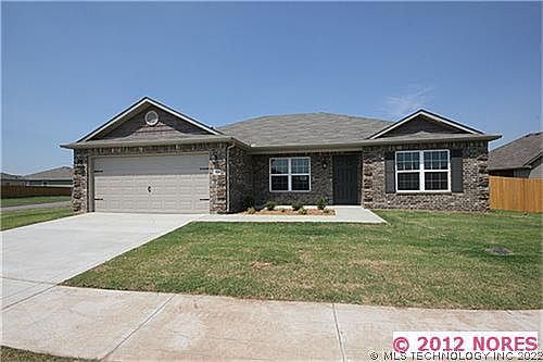 1st image of 9351 S 255th Ave