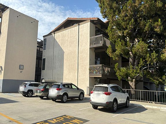 3rd image of 7302 Marina Pacifica Dr S