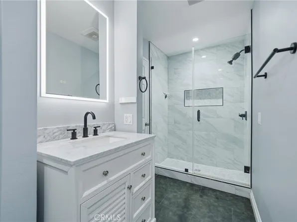 324 E Plymouth St #21, Inglewood, CA 90302