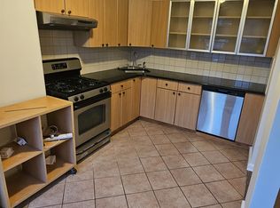 6669 71st St #2, Middle Village, NY 11379