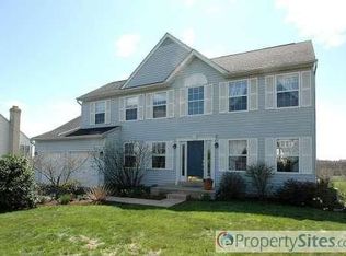 4498 Country View Dr, Doylestown, PA 18902