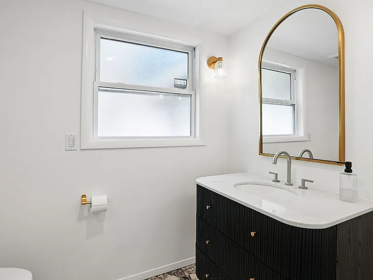 260 NW 114th Ave — Photo 32
