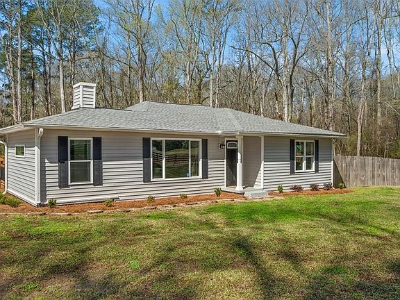 3rd image of 100 Fairview Rd