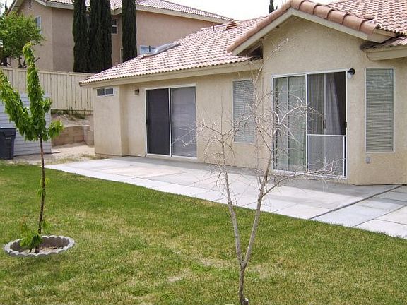 Bck yard fully landscaped