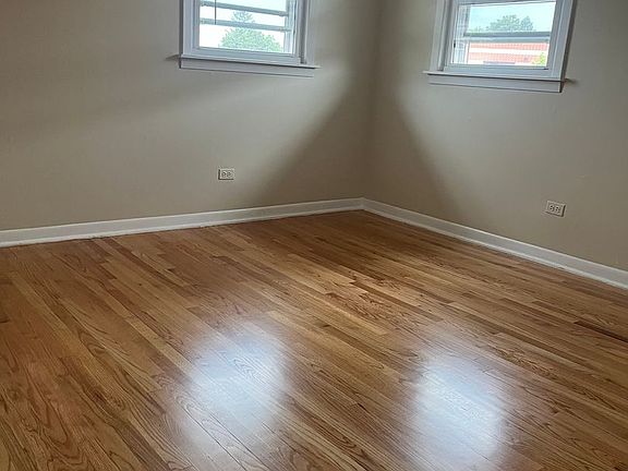 5th image of 9448 Glenlake Ave #3A