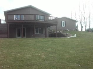 N1482 Draves Rd, Fort Atkinson, WI 53538