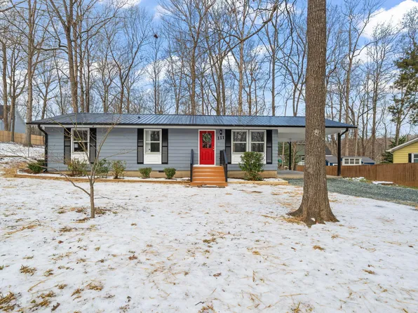 111 Cheshire Dr, Hillsborough, NC 27278