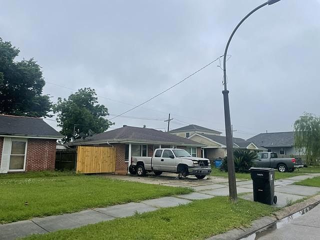 2nd image of 1903 Schnell Dr