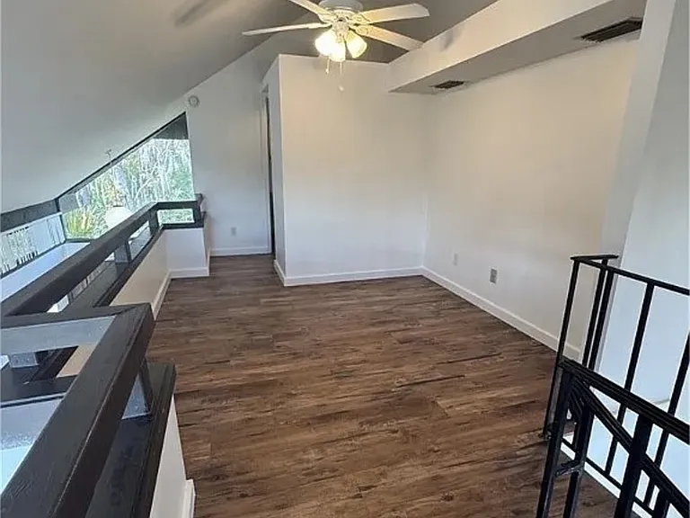 2649 N Seabreeze Point S — Photo 14