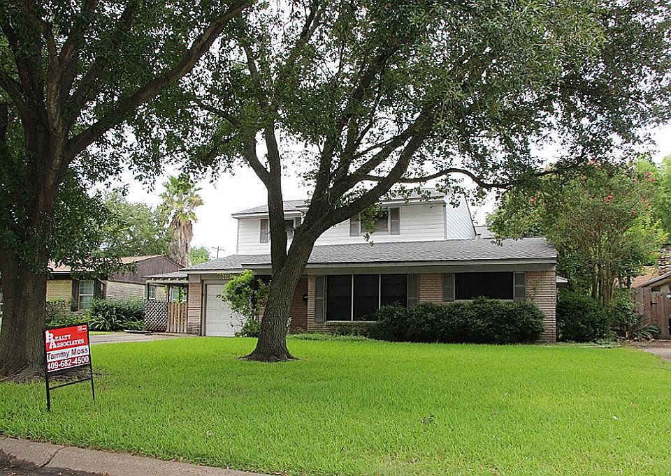 1st image of 1914 15th Ave N