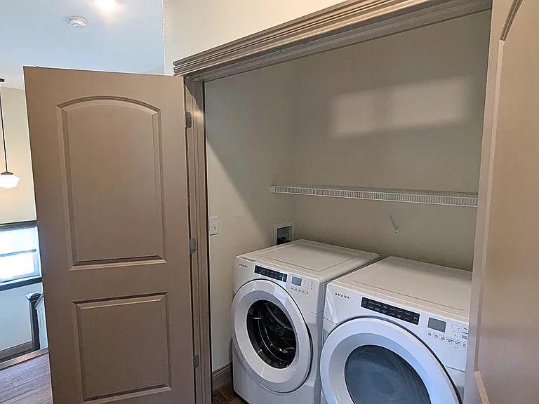 3489 S Constance Ave — Photo 22
