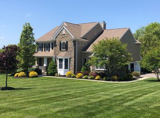 21 Hill And Dale Dr, Pittstown, NJ 08867