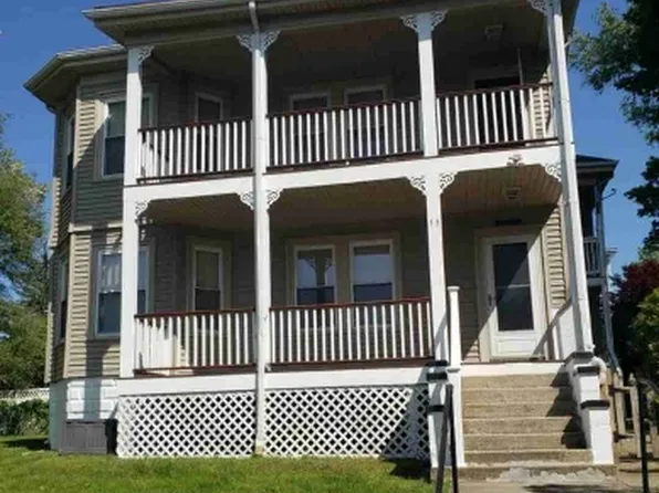 11 Trenton St Floor 1, Bellingham, MA 02019
