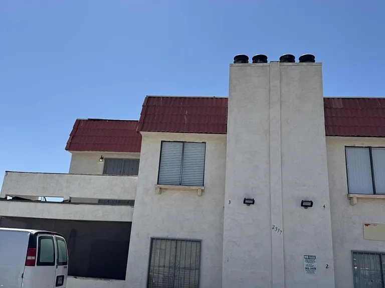2377 Exeter Dr — Photo 3