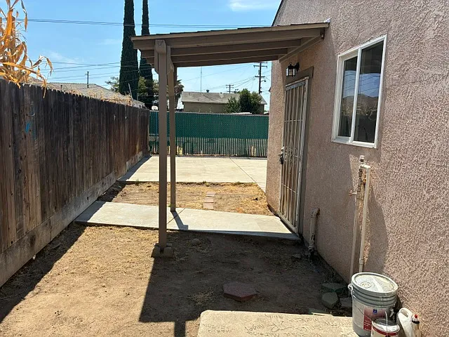 2717 McAdoo Ave, Modesto, CA. 95355 - 1/2 — Photo 3