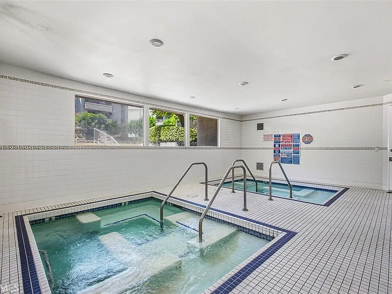 5305 White Oak Ave #D — Photo 31