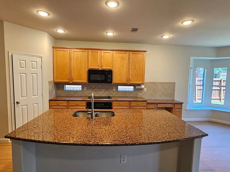 5236 Hilcroft Rd — Photo 15