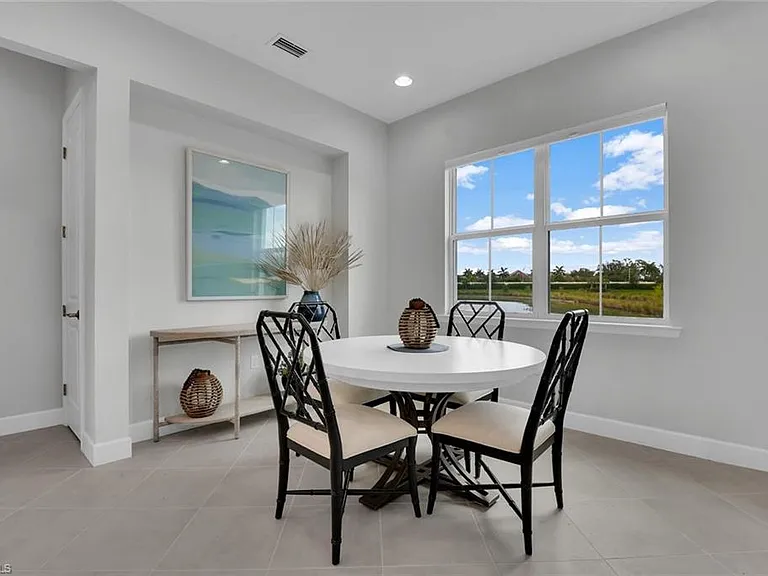 7124 Saona Ct — Photo 10