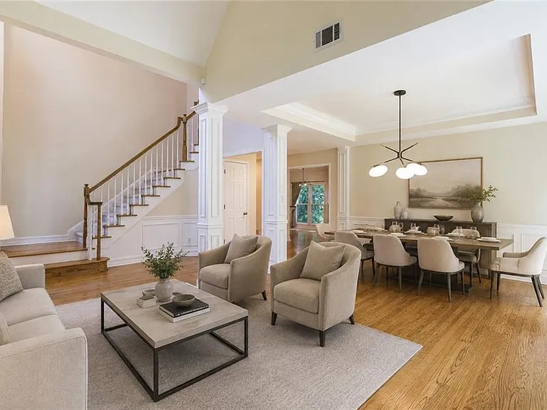 1167 Druid Walk — Photo 2