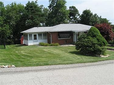 2nd image of 1071 Spruce St