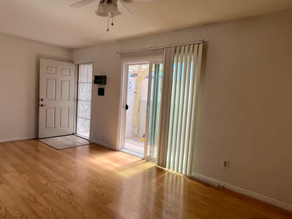 16901 Green Ln, Huntington Beach, CA 92649