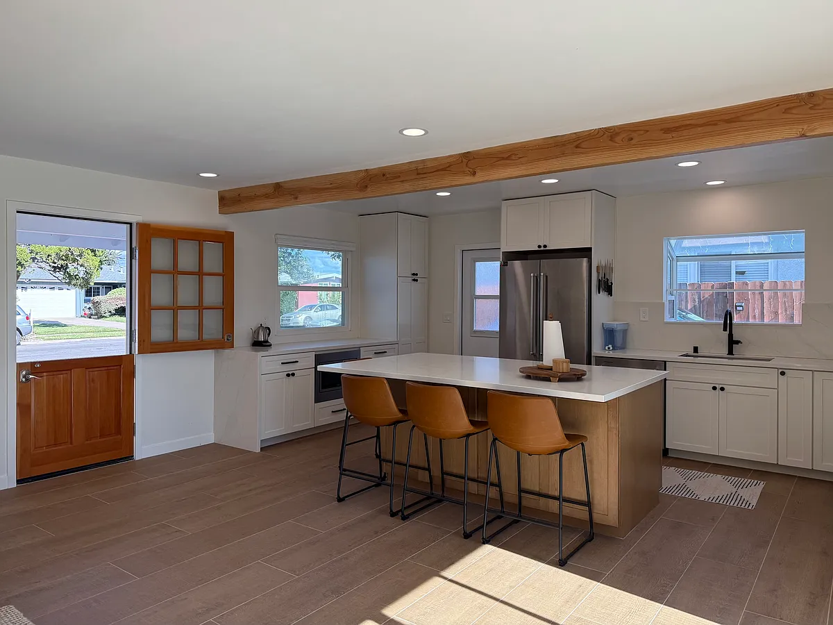 Building Photo - 2949 Naugatuck Ave