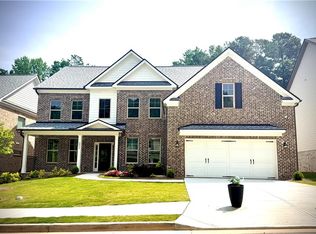 5977 Creek Indian Dr, Sugar Hill, GA 30518