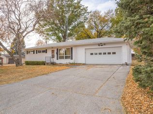 102 Halpin Ave, Fairbank, IA 50629