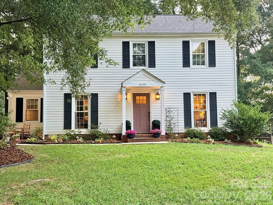 1st image of 8929 Gamesford Dr
