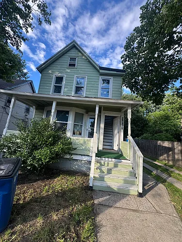 1427 E 51st St Photo 1