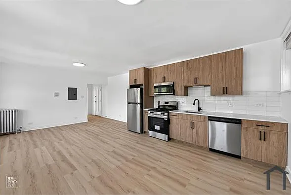 6312 N Artesian Ave #3E — Photo 5
